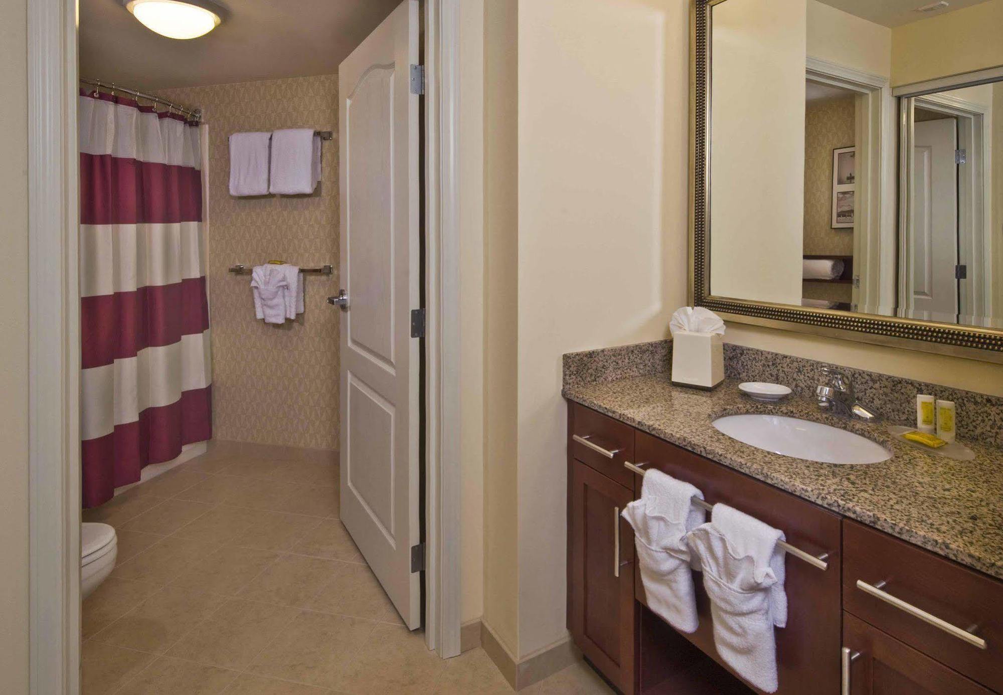 Residence Inn By Marriott Springfield Old Keene Mill Room photo
